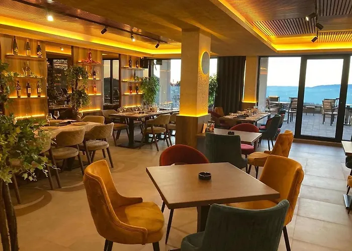 Talija Milmari Nlux *